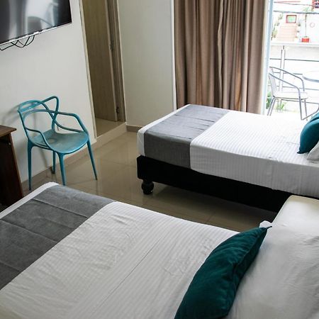 Hotel Granada Loft Cali Bagian luar foto