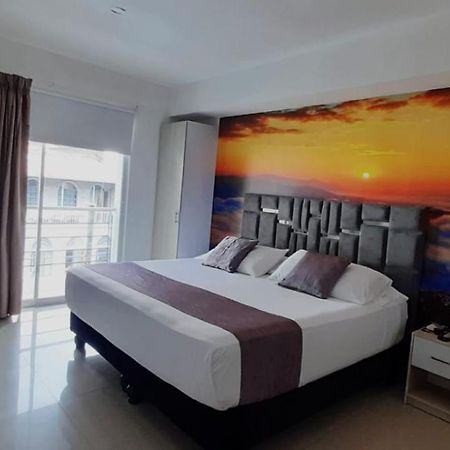 Hotel Granada Loft Cali Bagian luar foto