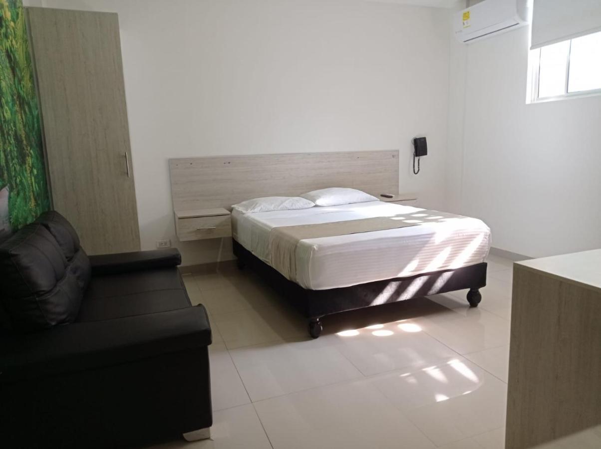 Hotel Granada Loft Cali Bagian luar foto
