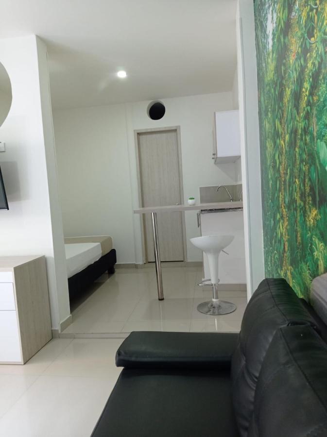 Hotel Granada Loft Cali Bagian luar foto