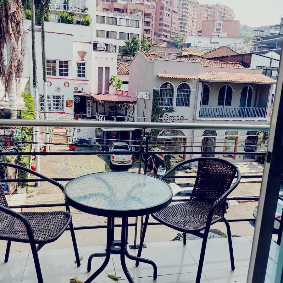 Hotel Granada Loft Cali Bagian luar foto