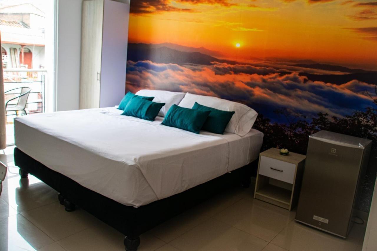 Hotel Granada Loft Cali Bagian luar foto