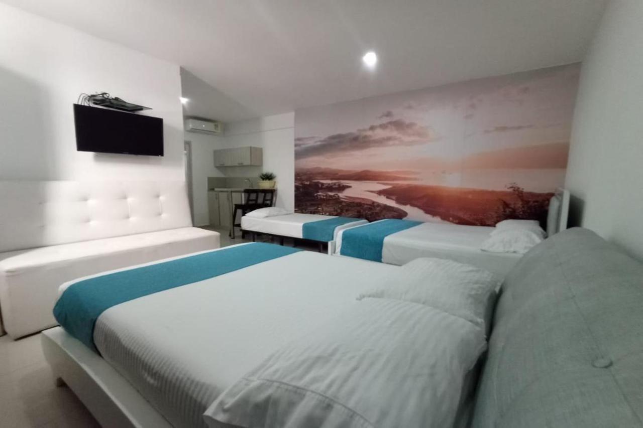 Hotel Granada Loft Cali Bagian luar foto
