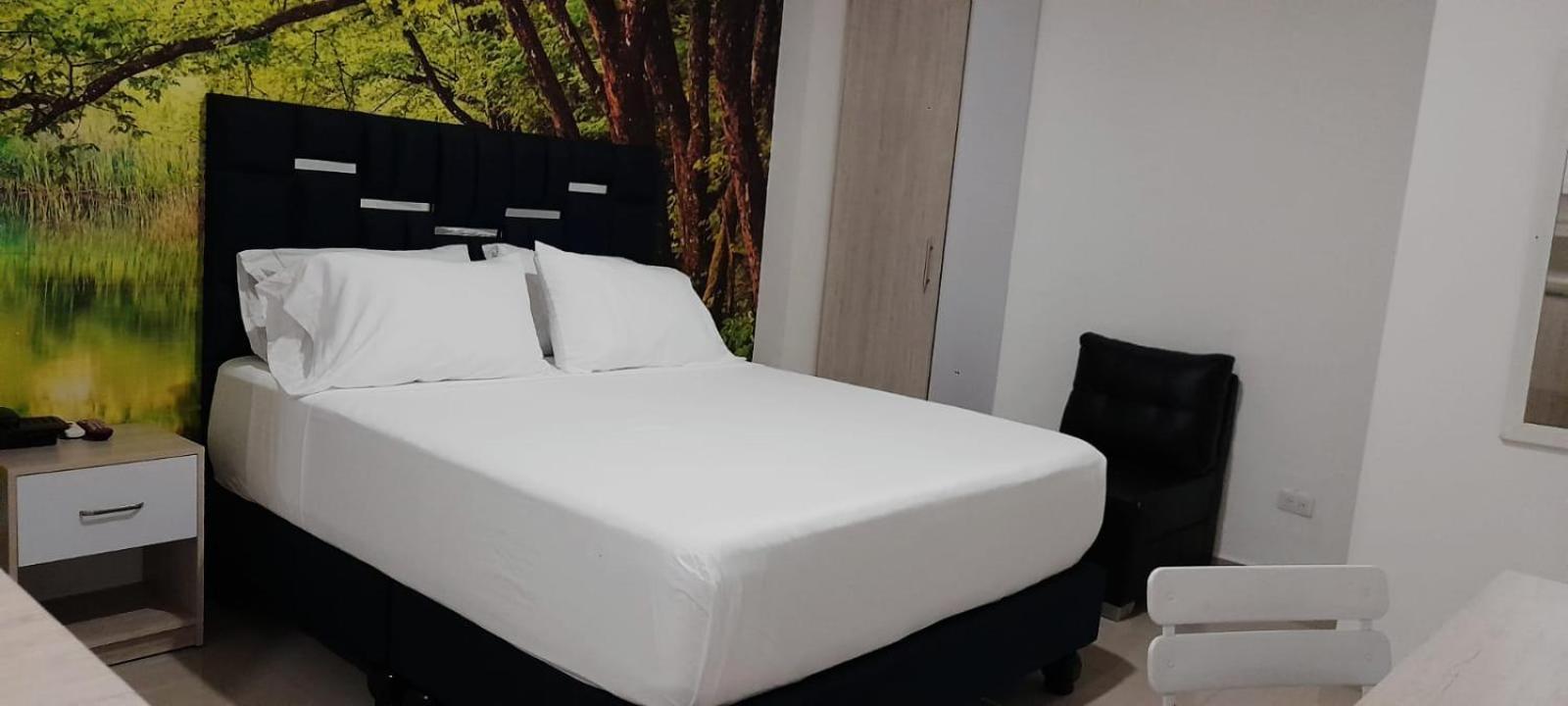 Hotel Granada Loft Cali Bagian luar foto