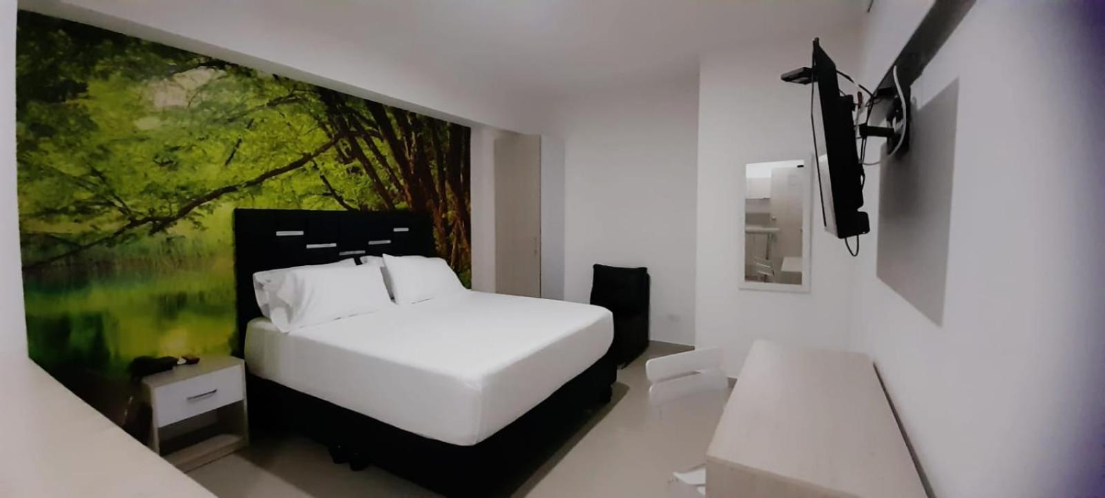 Hotel Granada Loft Cali Bagian luar foto