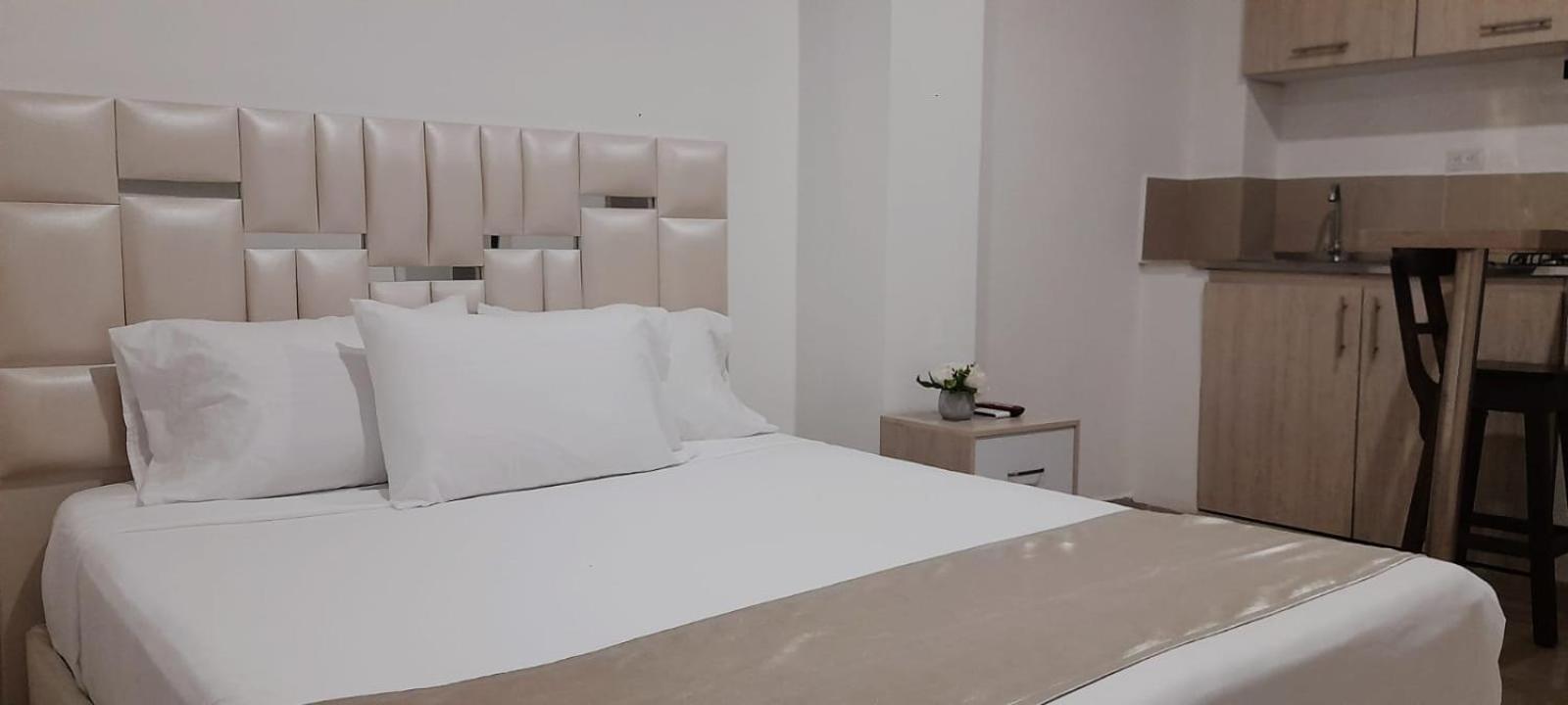 Hotel Granada Loft Cali Bagian luar foto
