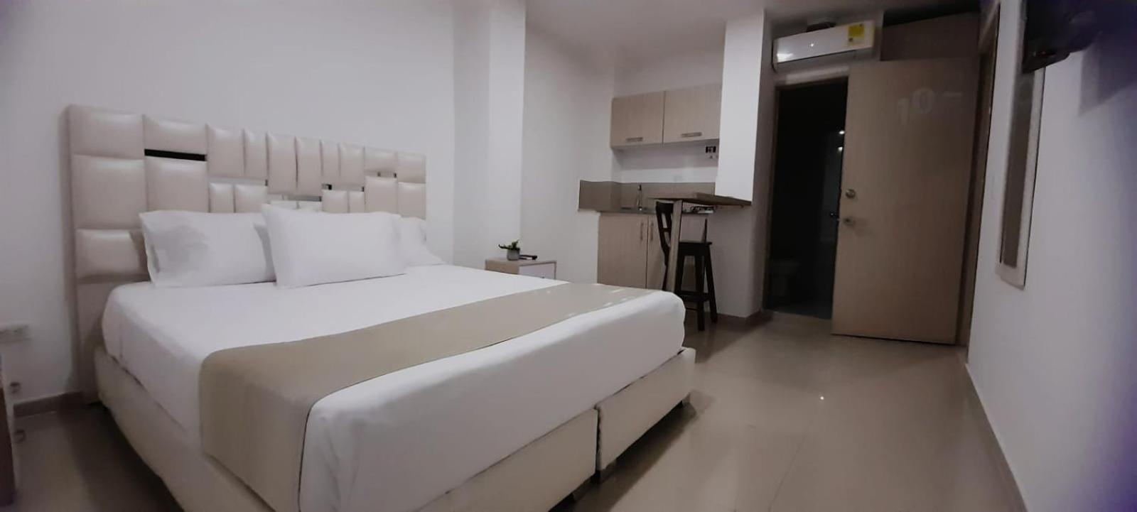 Hotel Granada Loft Cali Bagian luar foto