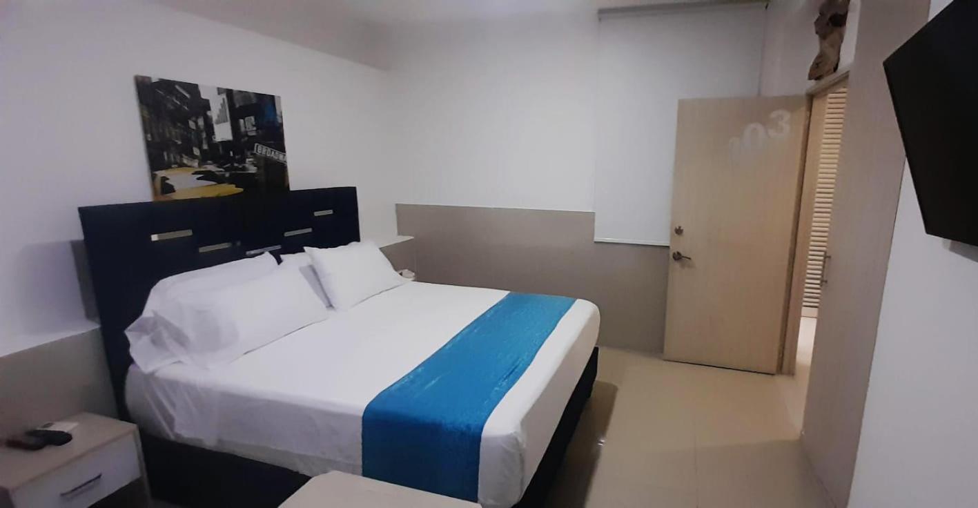 Hotel Granada Loft Cali Bagian luar foto