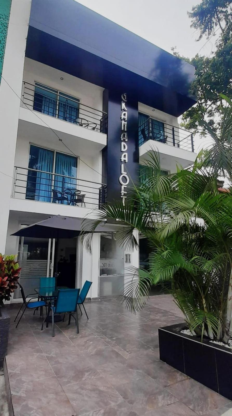 Hotel Granada Loft Cali Bagian luar foto