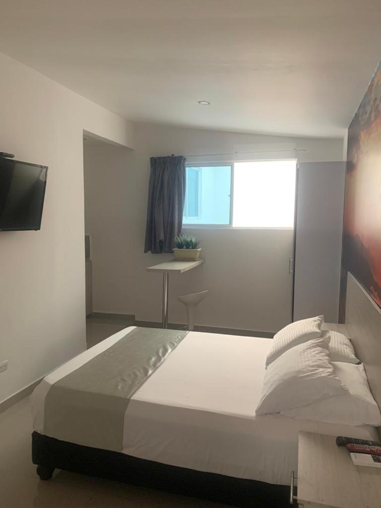 Hotel Granada Loft Cali Bagian luar foto