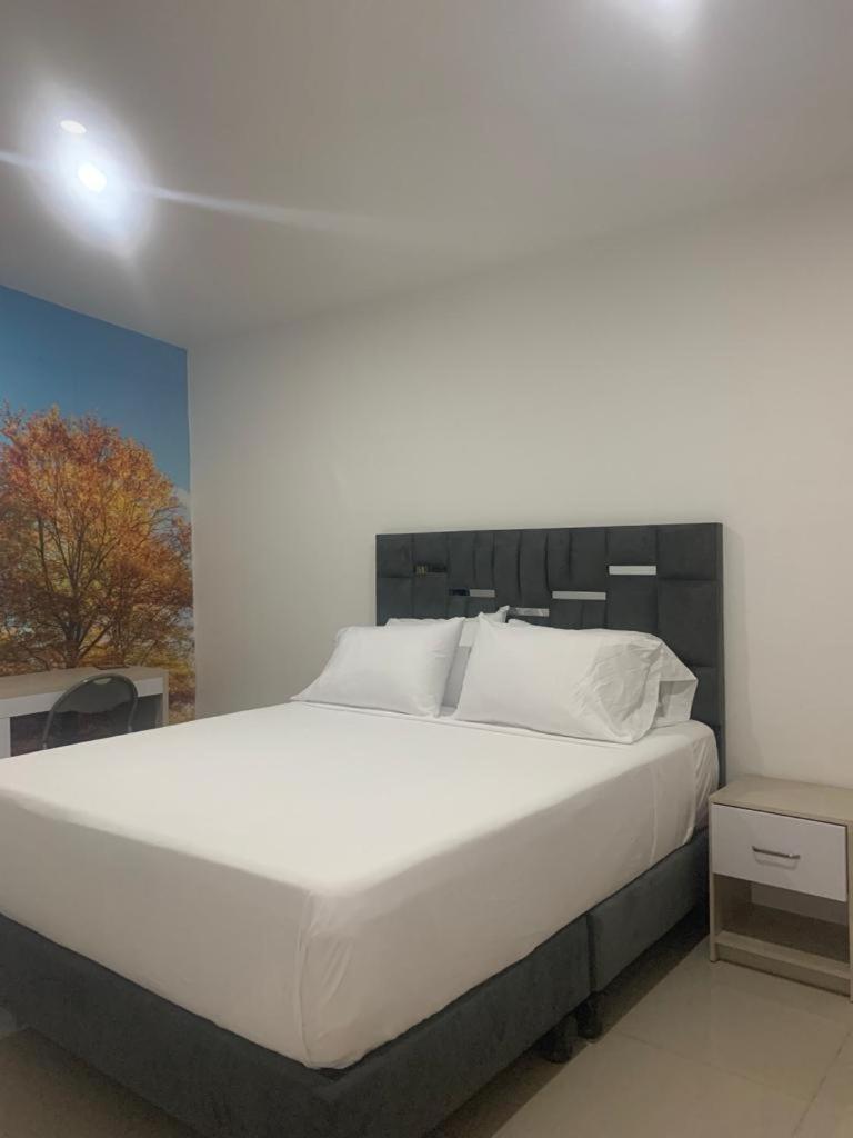Hotel Granada Loft Cali Bagian luar foto