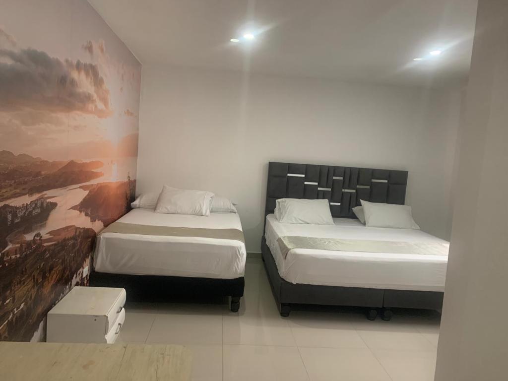 Hotel Granada Loft Cali Bagian luar foto