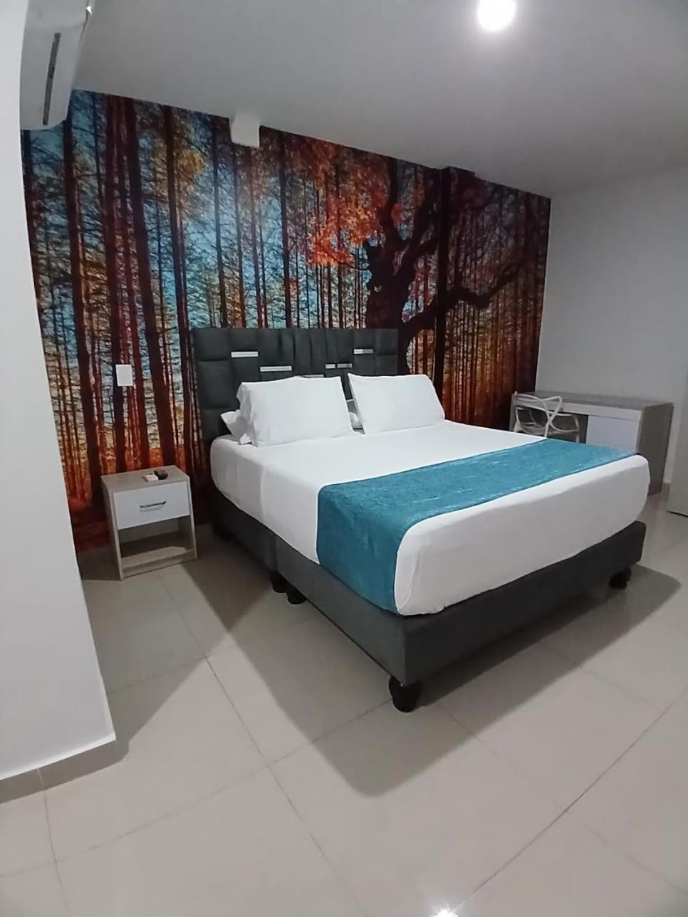 Hotel Granada Loft Cali Bagian luar foto